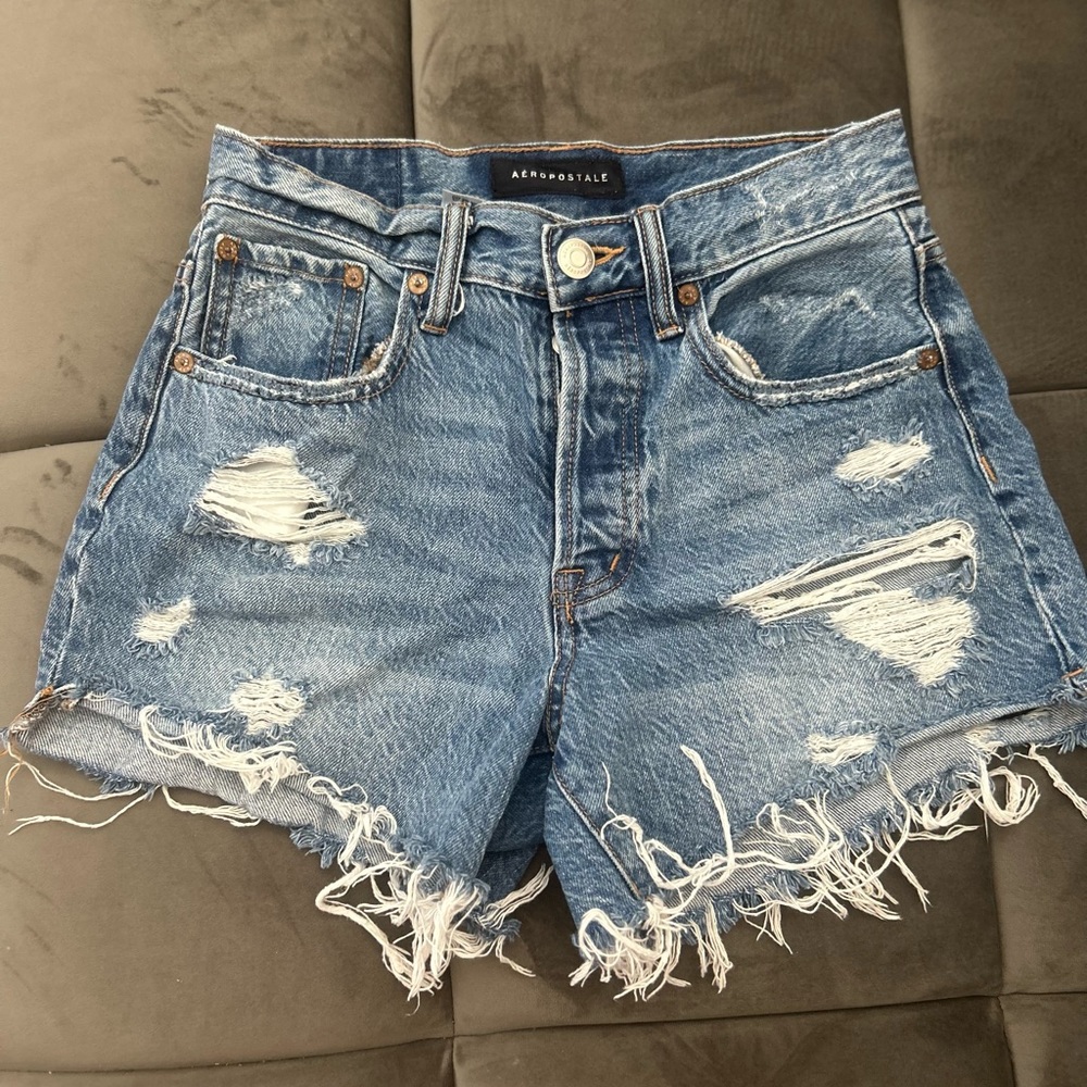 Aeropostale short jean.